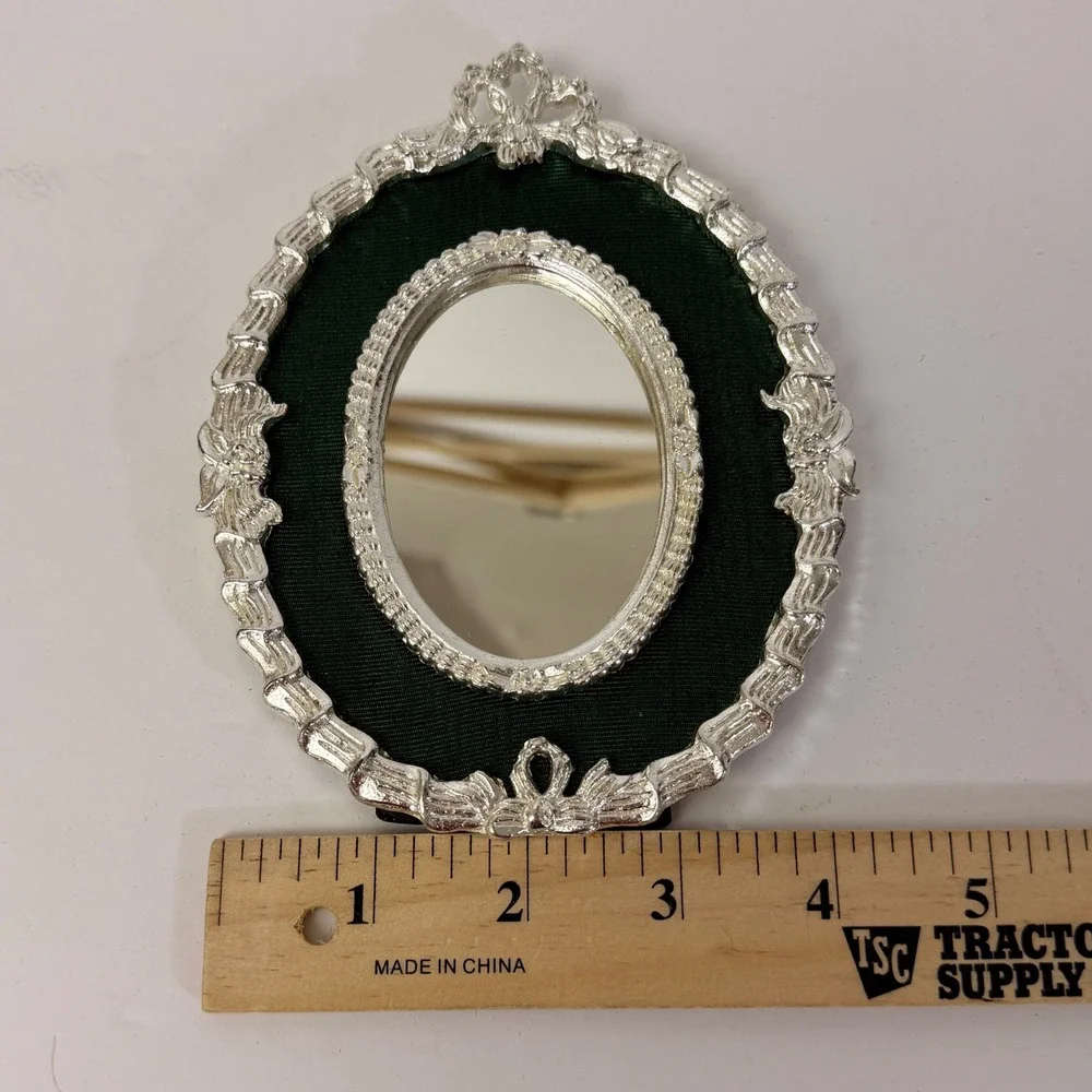Vintage Emerald Green Silver Ribbon Oval Picture Frame Made in Taiwan R.O.C.